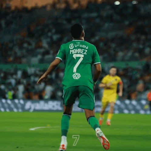 A Soccer Player Wearing A Green Number 7 Jersey GIF