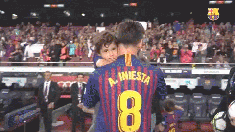 A Soccer Player Wearing A Jersey With The Number 8 On It GIF
