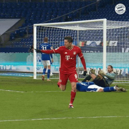 A Soccer Player Wearing A Red Jersey With T On It GIF