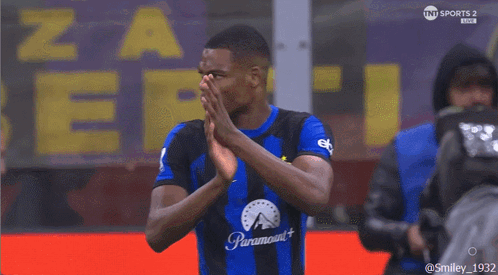 A Soccer Player Wearing A Shirt That Says Paramount + GIF