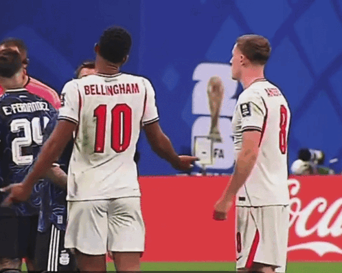 A Soccer Player With The Name Bellingham On His Jersey GIF