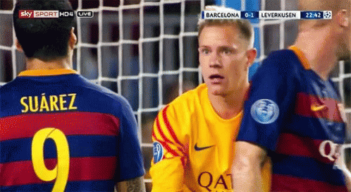 A Soccer Player With The Name Suarez On The Back Of His Shirt GIF