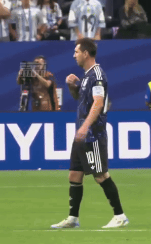 A Soccer Player With The Number 10 On His Jersey Is Walking On The Field GIF