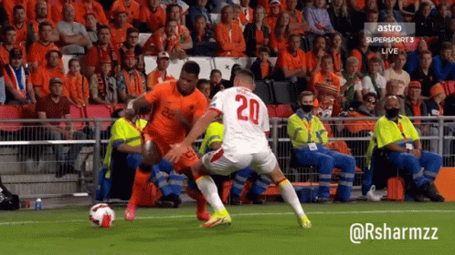 A Soccer Player With The Number 20 On His Shirt GIF