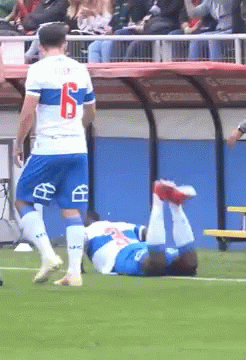 A Soccer Player With The Number 6 On His Back GIF