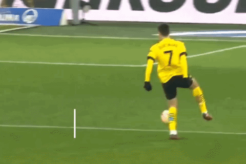 A Soccer Player With The Number 7 On His Back GIF