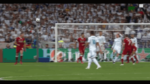 A Soccer Player With The Number 7 On His Jersey GIF