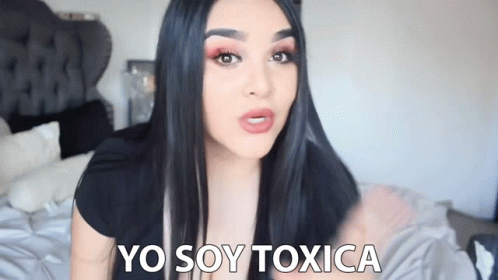 A Woman Says Yo Soy Toxica In Spanish GIF