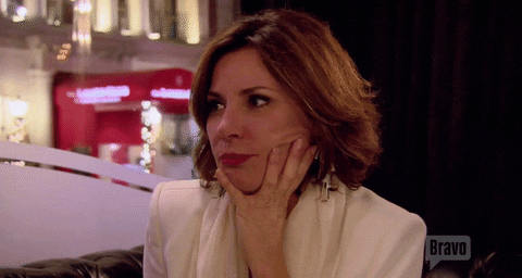 Actress Luann De Lesseps Clutch Pearls GIF