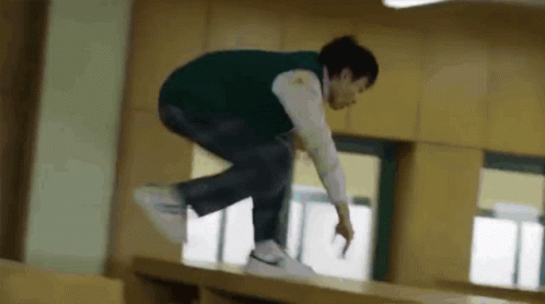 All Of Us Are Dead Cheong-san Survival GIF