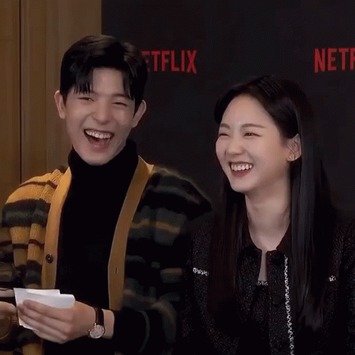 All Of Us Are Dead Park Solomon Cho Yi-hyun Fun Interview GIF