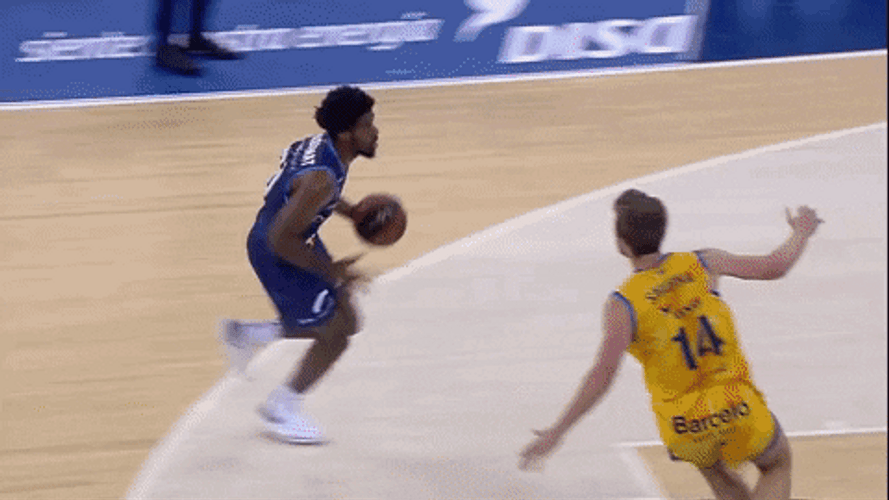 Alley Oop Flying Liga Endesa GIF