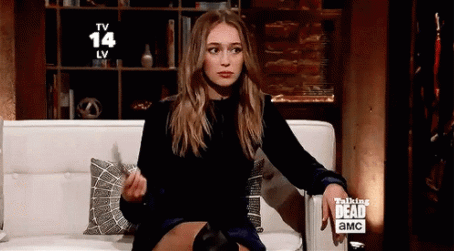Alycia Butterfly Knife Technique GIF
