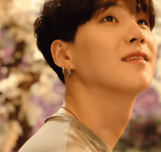 Amazed Yoongi Smiling GIF