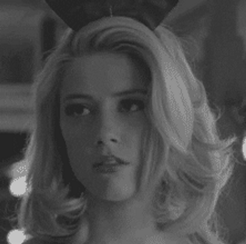 Amber Heard Looking Up And Down GIF