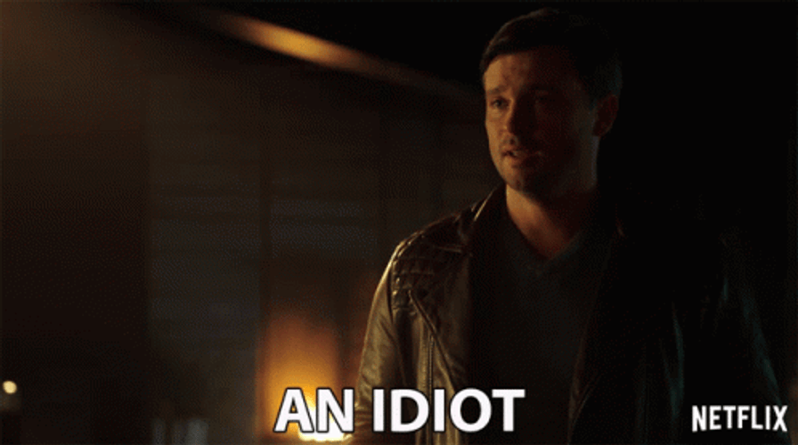 An Idiot Tom Welling GIF