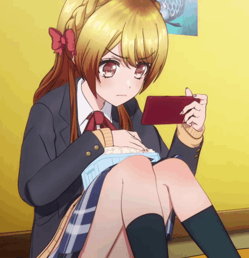  Anime Estudiante Comiendo Palomitas GIF