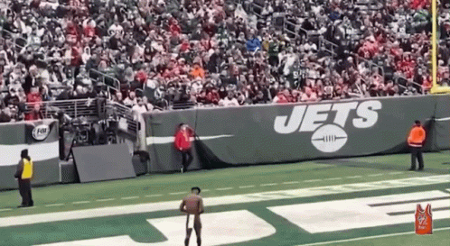 Antonio Brown Jumping Wave Run GIF