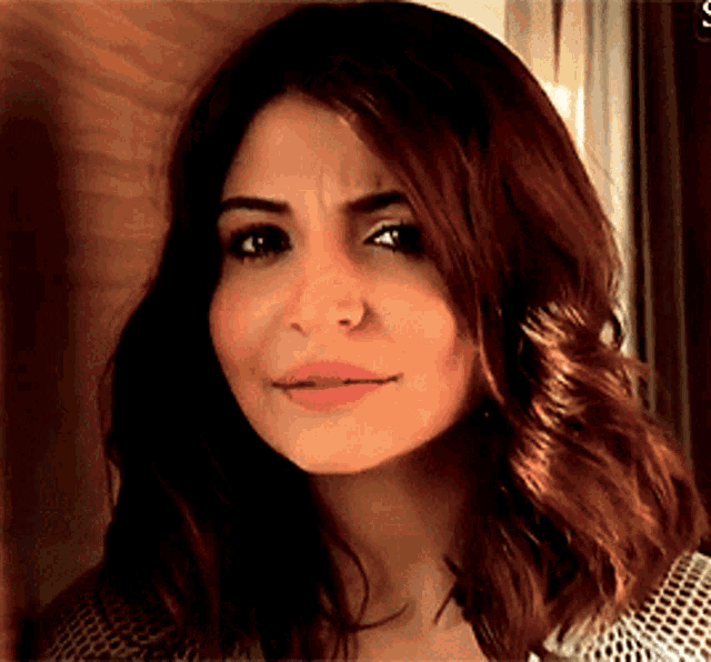 Anushka Sharma Gif GIF