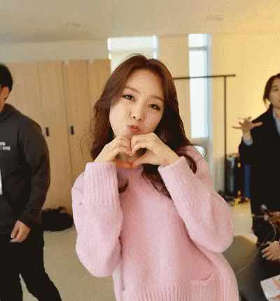 Asian Girl Corazon Gesture GIF