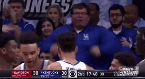 Basketball Game Kentucky vs Foolett