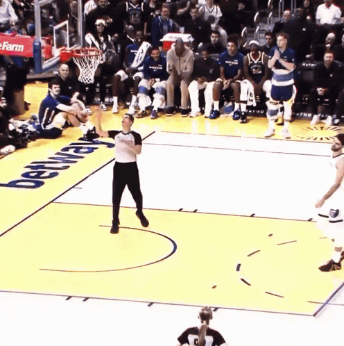 Basketball Game on Betway Court