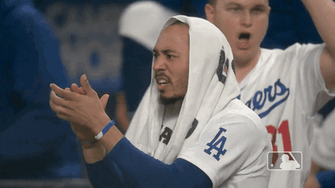 Beat La Dodgers Team Applauding GIF