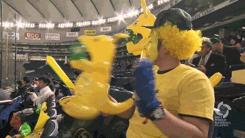 Beat La Fancs Applauding World Baseball Classic GIF