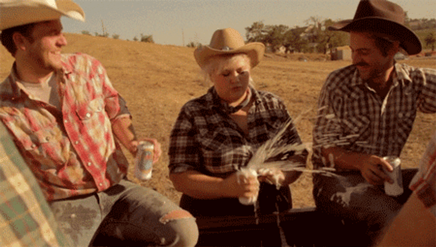 beer-chug-challenge-cowboy-drinking-budd