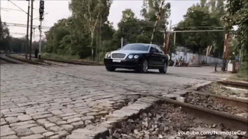 Bentley Flying Spur Running GIF
