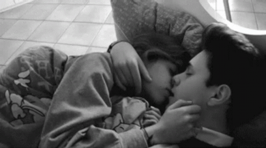 Beso De Buenas Noches GIF