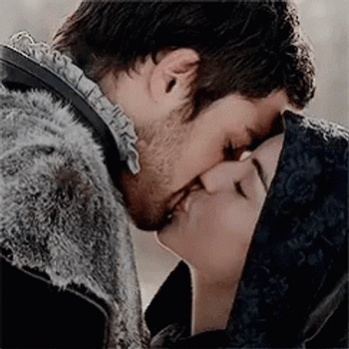 Besos Romanticos GIF