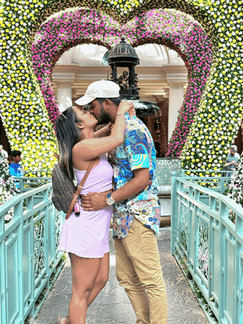 Besos Y Abrazos GIF