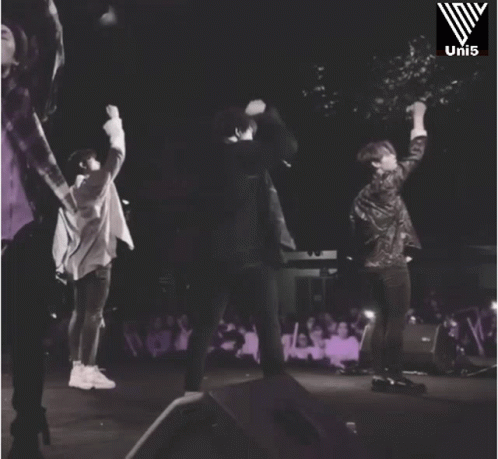 Black and White Group on Stage with Uni5