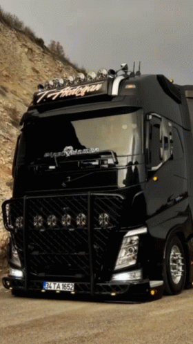 Black Truck With License Plate 34 Ta 1652 GIF