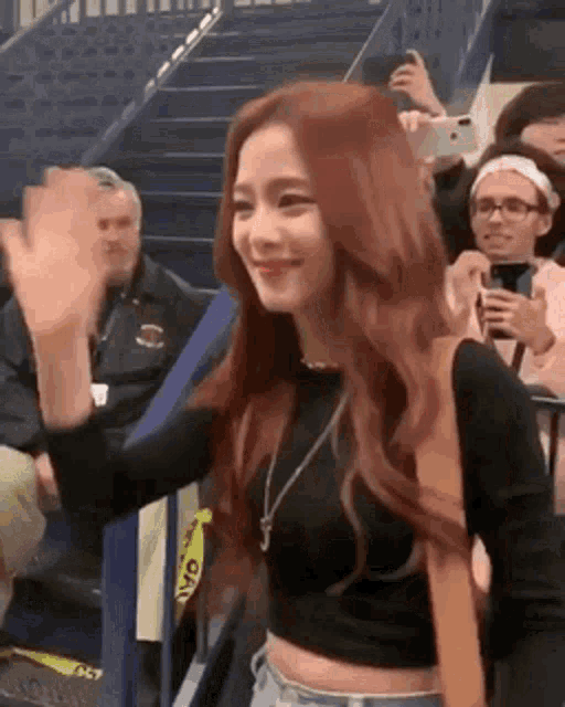 Blackpink Jisoo Posing GIF