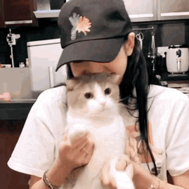 Blackpink Lisa With Cat GIF