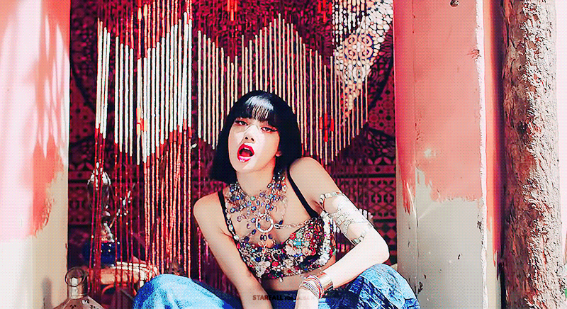 Blackpink Rapper Lisa With Apple GIF