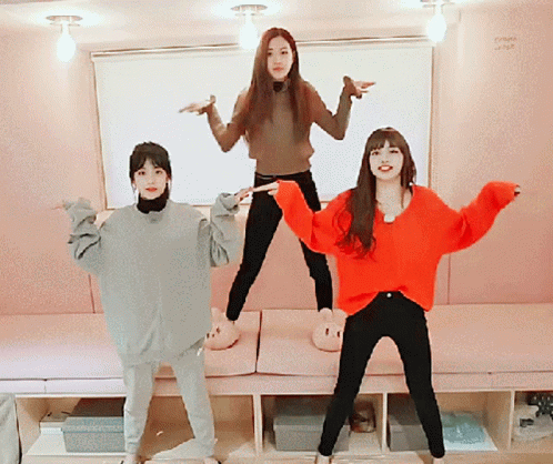 Blackpink Rose With Friends GIF