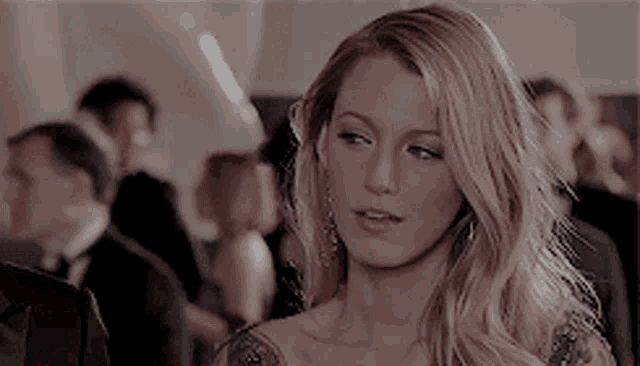 Blake Lively Looking Around Gif GIF