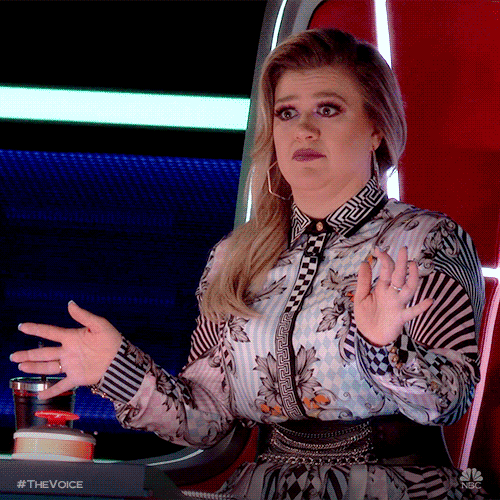 Blinking Kelly Clarkson Paused GIF