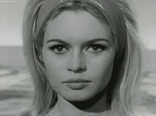 Brigitte Bardot Historia GIF