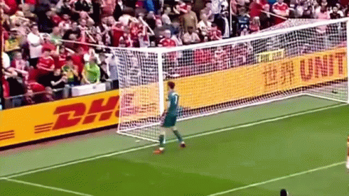Bruno Fernandes Mini Dances GIF