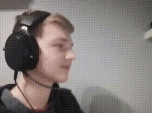 Bruno Fernandes Streamer Boy GIF