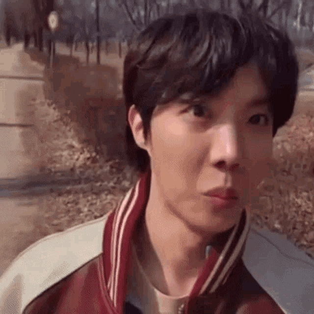 Btscraq Jhope Side Eye Gif GIF