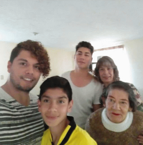 Buenos Dias Familia 494 X 498 Gif GIF