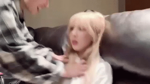 Bully Choke Yoohyeon GIF