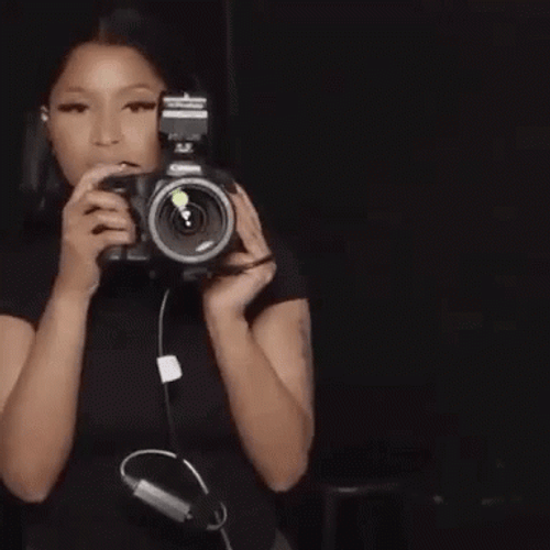 Camera Nicki Minaj GIF