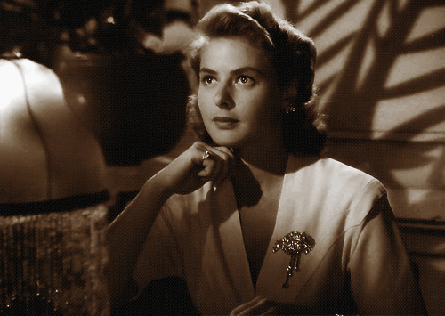Casablanca Ilsa Lund Stare GIF