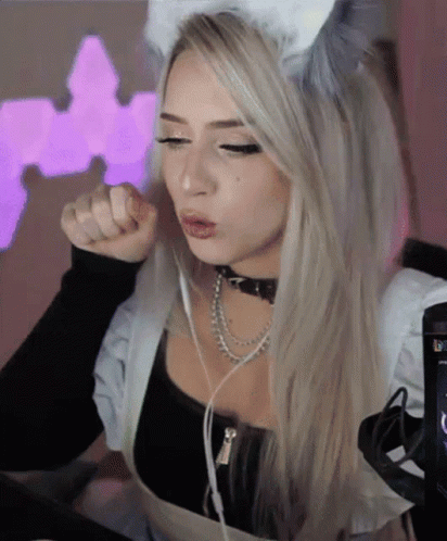 Catgirl Luxxbunny Streamer GIF